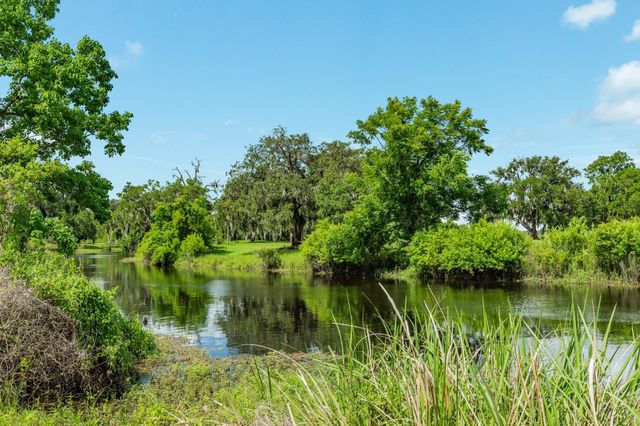 1208 Bronco Trail, Angleton, TX 77515