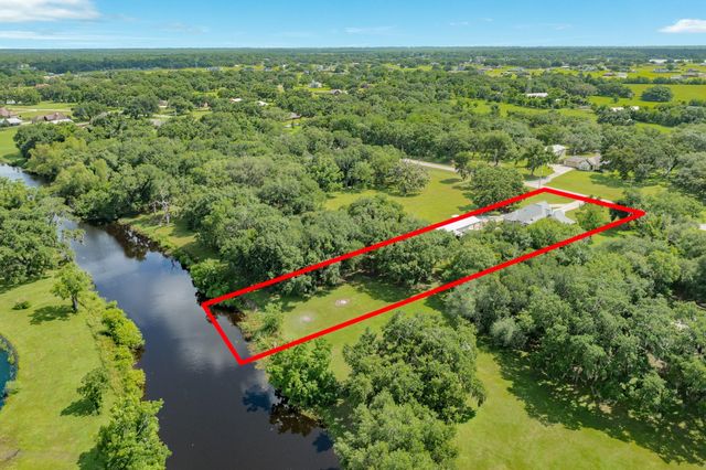1208 Bronco Trail, Angleton, TX 77515