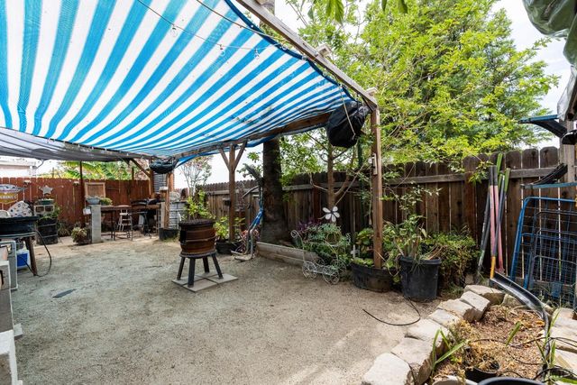 8300 Kern Canyon Road 117, Bakersfield, CA 93306