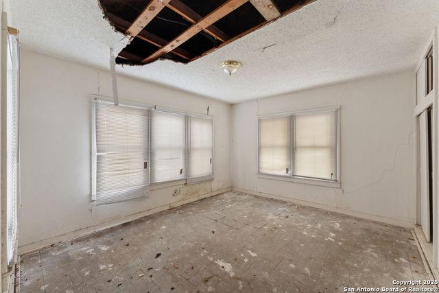 1932 E HIGHLAND BLVD, San Antonio, TX 78210