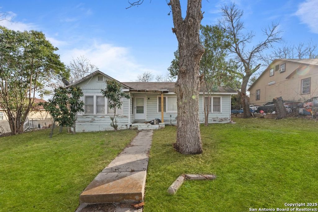 1932 E HIGHLAND BLVD, San Antonio, TX 78210