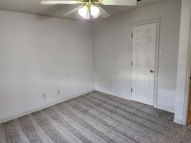 326 N Scullin Avenue, Denison, TX 75020