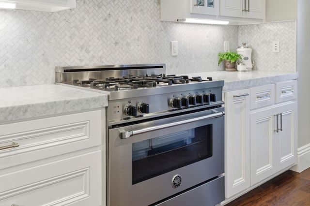 1152 Willow Glen Way, San Jose, CA 95125