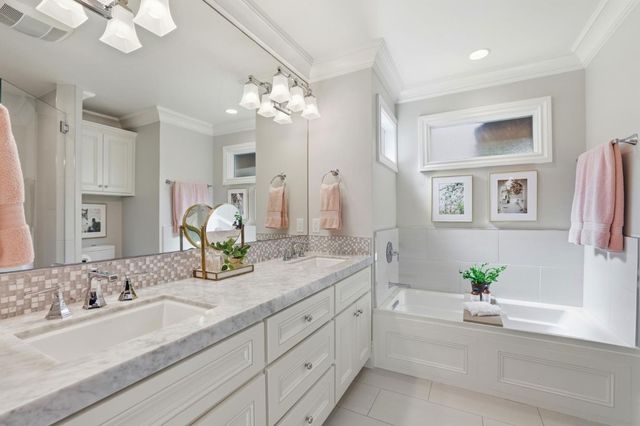 1152 Willow Glen Way, San Jose, CA 95125