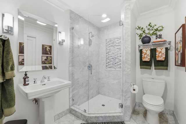 1152 Willow Glen Way, San Jose, CA 95125