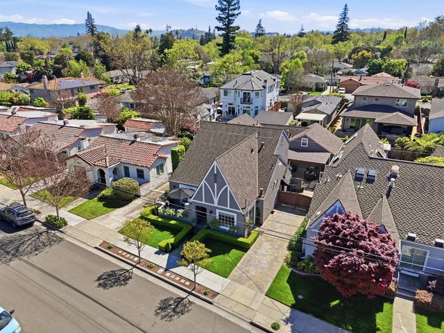 1152 Willow Glen Way, San Jose, CA 95125