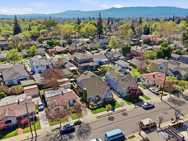 1152 Willow Glen Way, San Jose, CA 95125