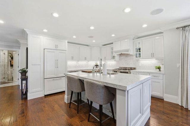 1152 Willow Glen Way, San Jose, CA 95125