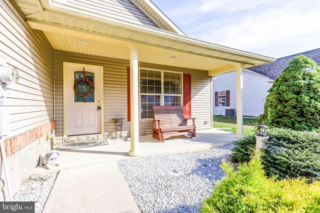 21 LANTERN LN, Shippensburg, PA 17257