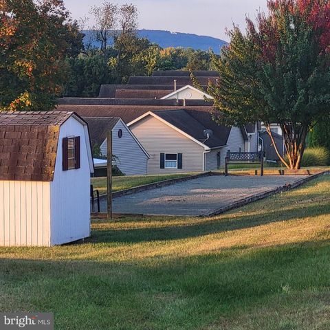 21 LANTERN LN, Shippensburg, PA 17257