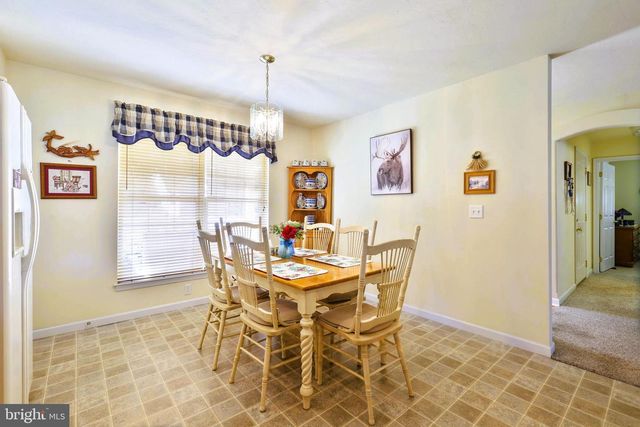 21 LANTERN LN, Shippensburg, PA 17257