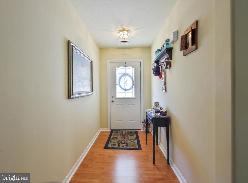 21 LANTERN LN, Shippensburg, PA 17257