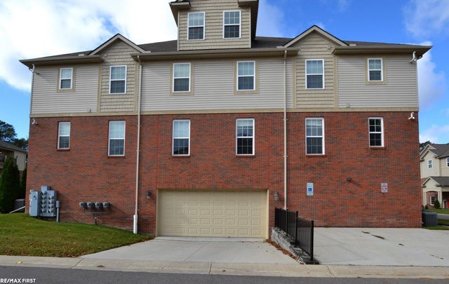 5656 Flagstaff Pines Drive 408, Shelby, MI 48317