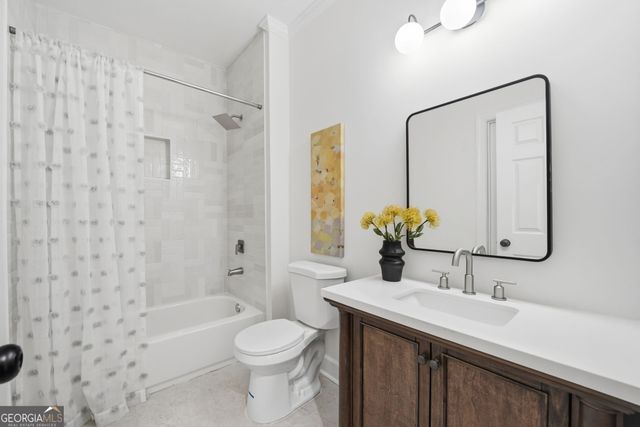 5385 Harbury Lane, Suwanee, GA 30024