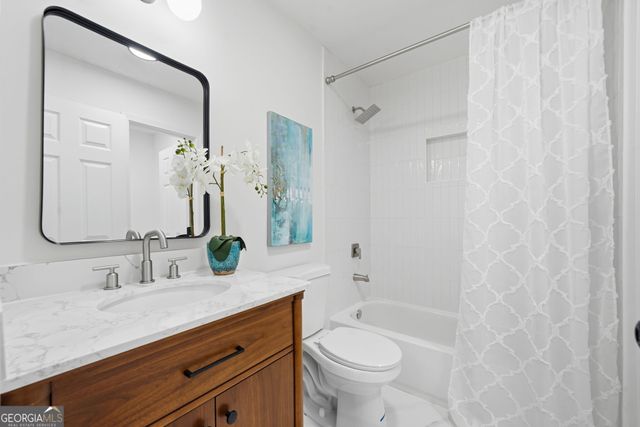 5385 Harbury Lane, Suwanee, GA 30024