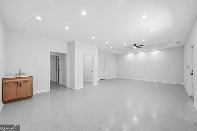 5385 Harbury Lane, Suwanee, GA 30024