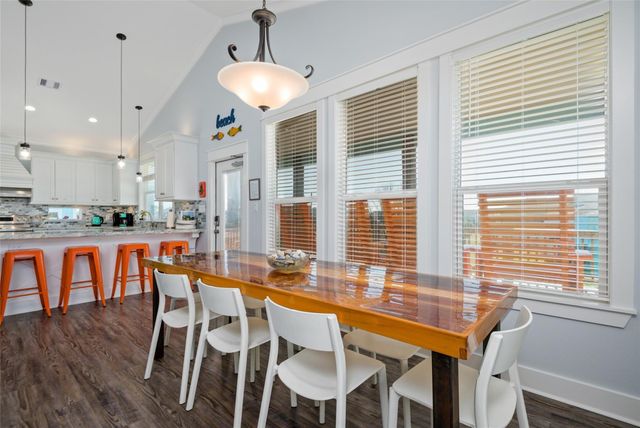 2565 Palm Drive, Crystal Beach, TX 77650
