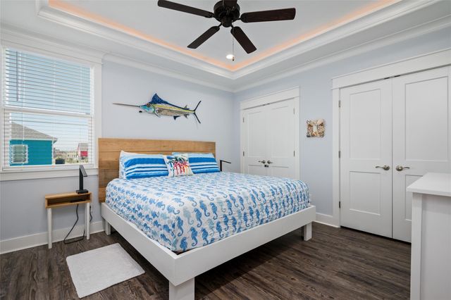 2565 Palm Drive, Crystal Beach, TX 77650