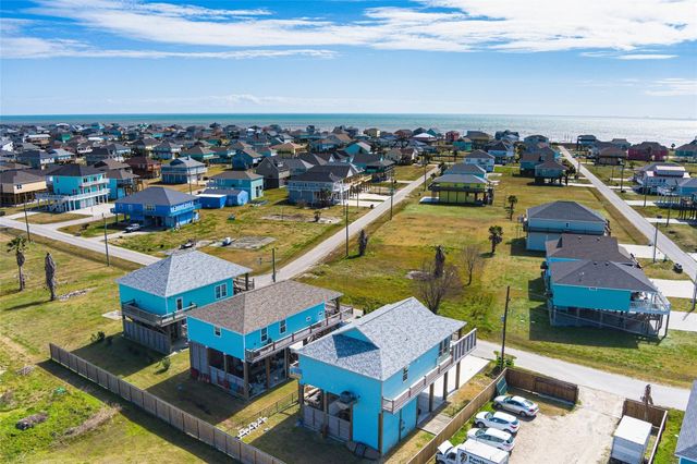 2565 Palm Drive, Crystal Beach, TX 77650