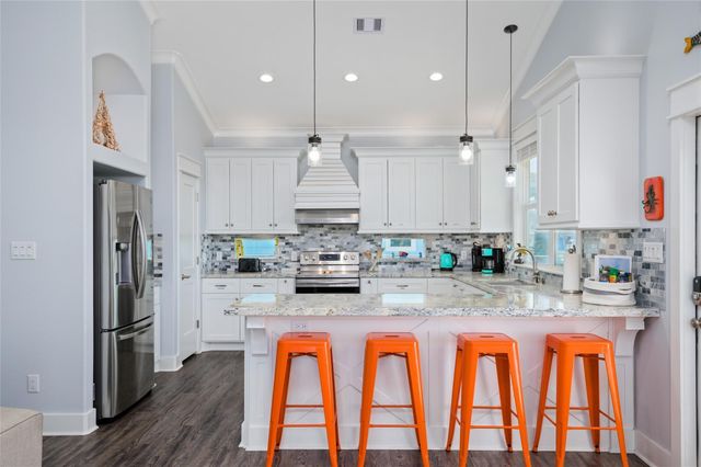 2565 Palm Drive, Crystal Beach, TX 77650