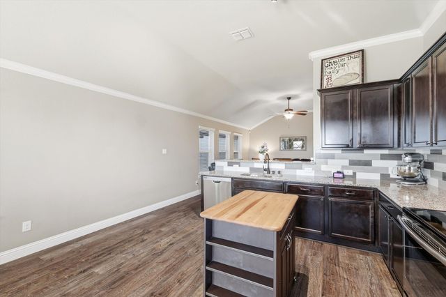 441 E Wishbone Lane, Fort Worth, TX 76052