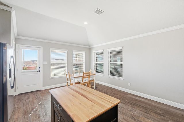 441 E Wishbone Lane, Fort Worth, TX 76052