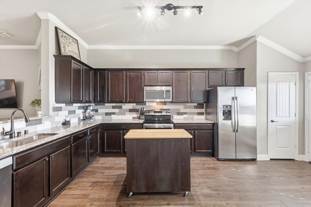 441 E Wishbone Lane, Fort Worth, TX 76052