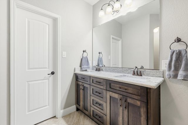 441 E Wishbone Lane, Fort Worth, TX 76052