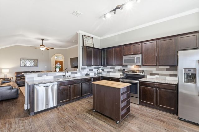 441 E Wishbone Lane, Fort Worth, TX 76052