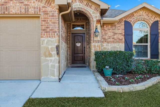 441 E Wishbone Lane, Fort Worth, TX 76052