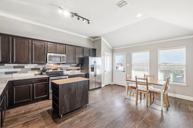 441 E Wishbone Lane, Fort Worth, TX 76052