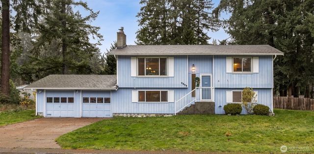 7825 Husky Way SE, Olympia, WA 98503