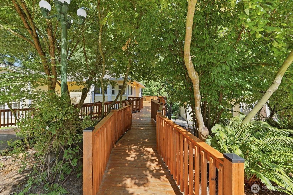 5819 65th Street NW, Gig Harbor, WA 98335