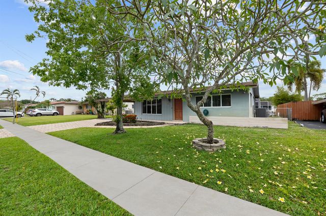 1340 SW 56th Avenue, Plantation, FL 33317