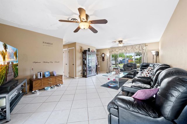 1340 SW 56th Avenue, Plantation, FL 33317