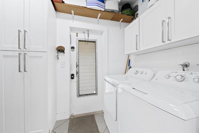1340 SW 56th Avenue, Plantation, FL 33317