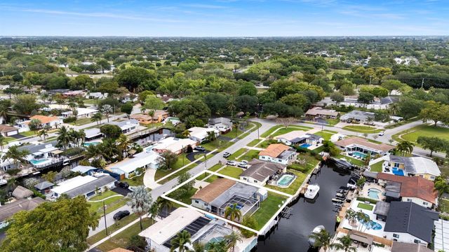 1340 SW 56th Avenue, Plantation, FL 33317