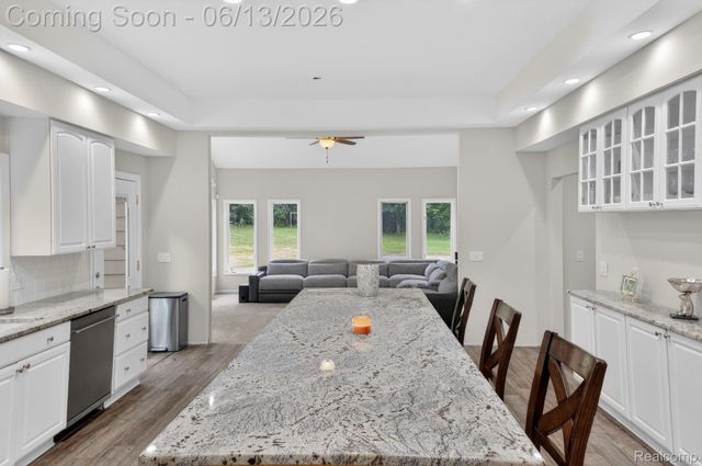 9961 Cross Creek Drive, Green Oak Township, MI 48178