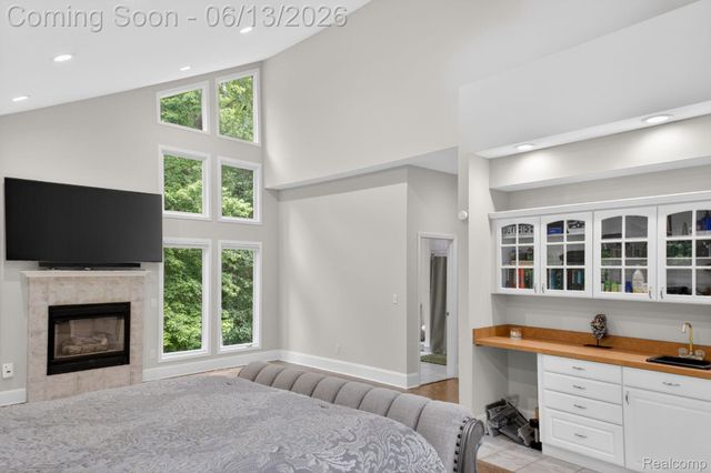 9961 Cross Creek Drive, Green Oak Township, MI 48178