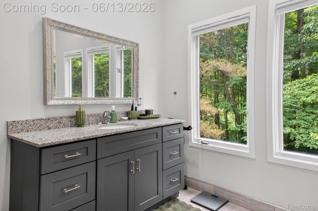 9961 Cross Creek Drive, Green Oak Township, MI 48178