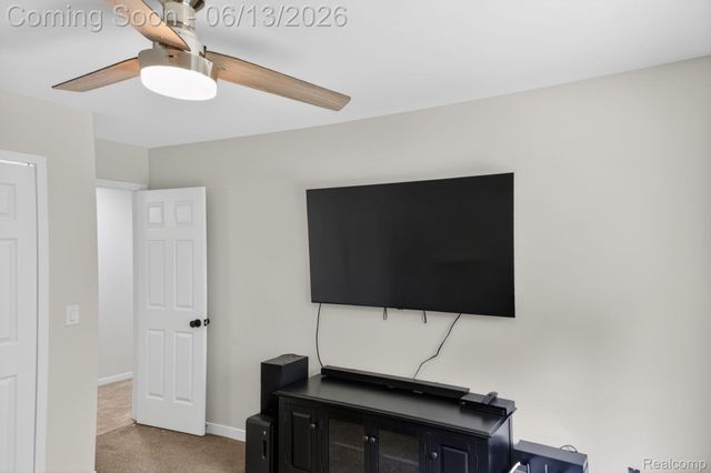 9961 Cross Creek Drive, Green Oak Township, MI 48178