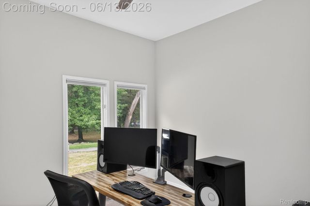 9961 Cross Creek Drive, Green Oak Township, MI 48178
