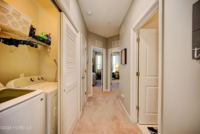 5 Kyle Drive, Tinton Falls, NJ 07712
