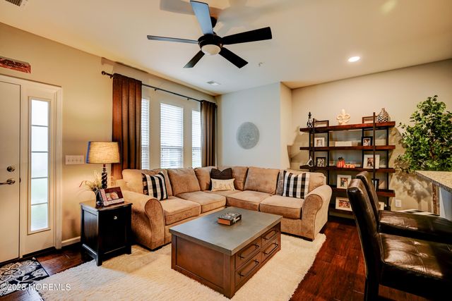 5 Kyle Drive, Tinton Falls, NJ 07712