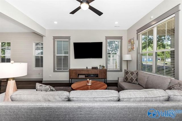 2815 8th Avenue, Huntsville, AL 35805
