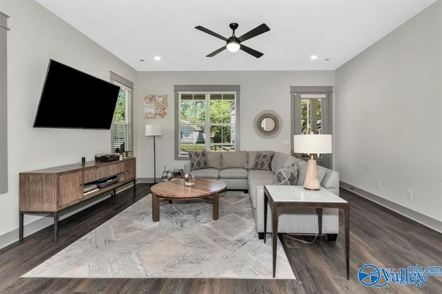 2815 8th Avenue, Huntsville, AL 35805