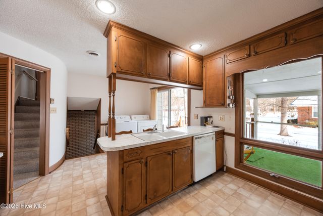 1012 Ensworth Road NW, Wilson, NC 27896