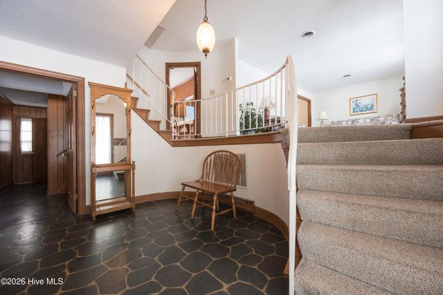 1012 Ensworth Road NW, Wilson, NC 27896