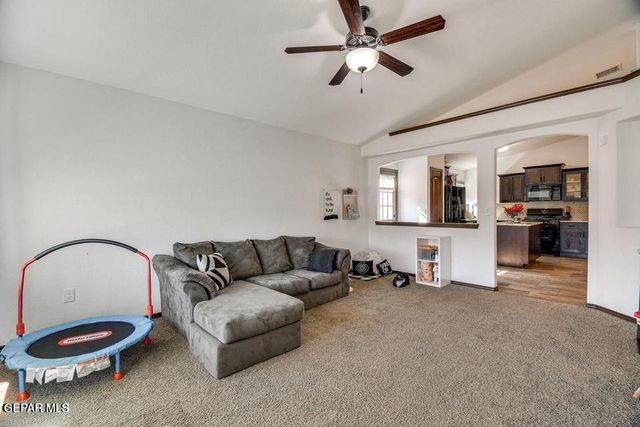 14857 Boer Trl Avenue, El Paso, TX 79938