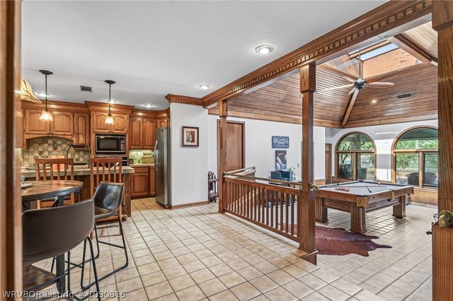901 S 68th Lane, Fort Smith, AR 72903